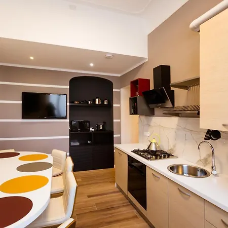 Design 5 Terre Apartment *